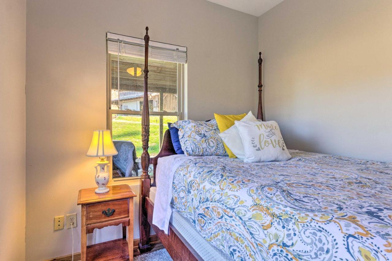 Pet-Friendly Blue Ridge, Cherokee Forest Retreat! Грінвілл Екстер'єр фото